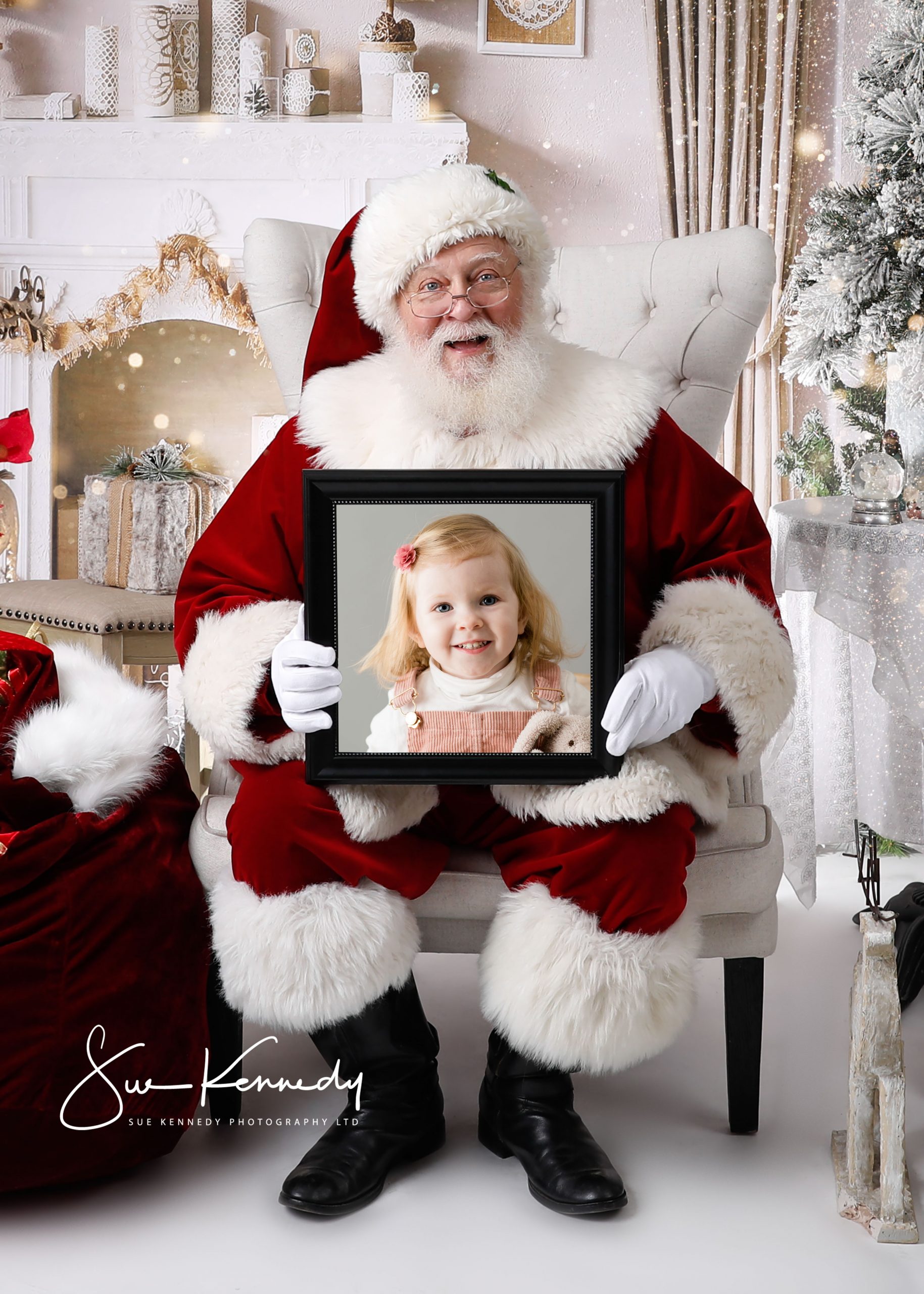 Santa photo holding a square frame for clients own image